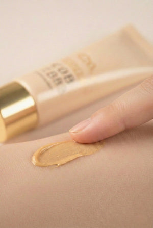 BB Cream SPF 50+ con Caracol Dorado – Base Iluminadora de Larga Duración